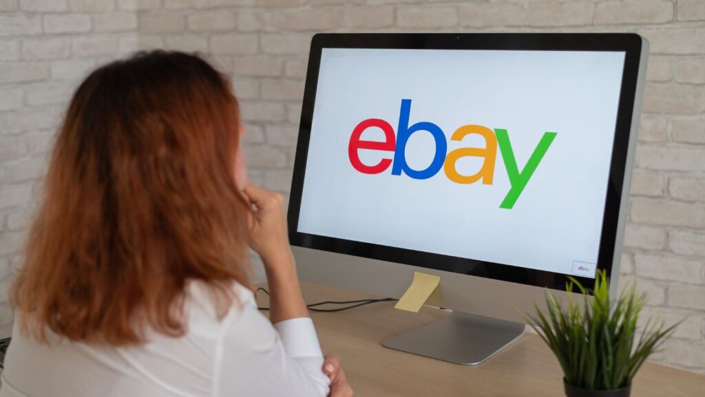 how does ebay make money