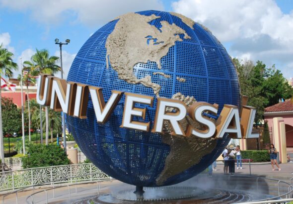 how much money does universal studios make a year