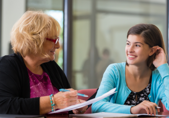 how much money does a school counselor make