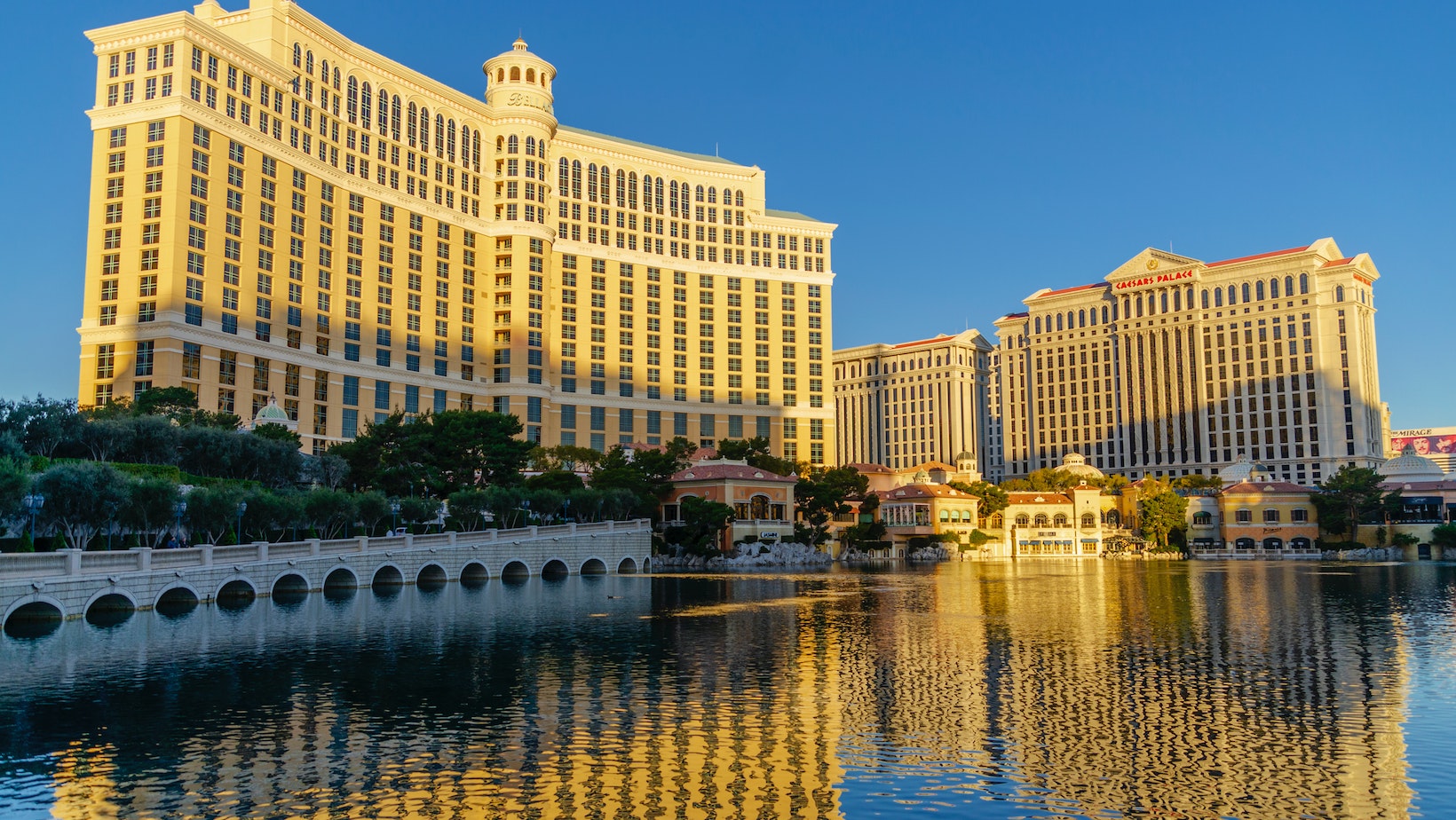 Mind-Blowing Figures: How Much Money Does the Bellagio Make a Day ...