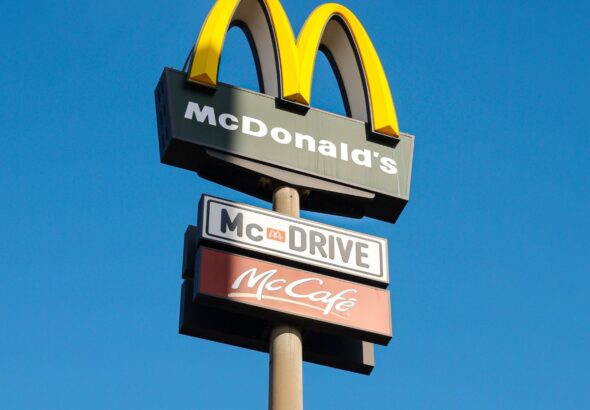 how much money does mcdonald's make in a day